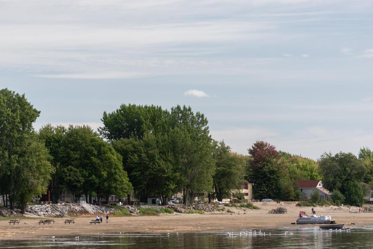 La Cache Du Lac Champlain Venise-en-Quebec Ngoại thất bức ảnh